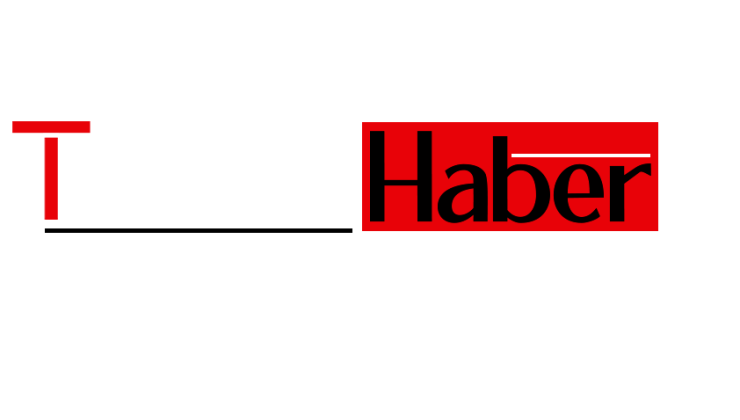 Büyük Şapkalarla Sahil Şıklığı